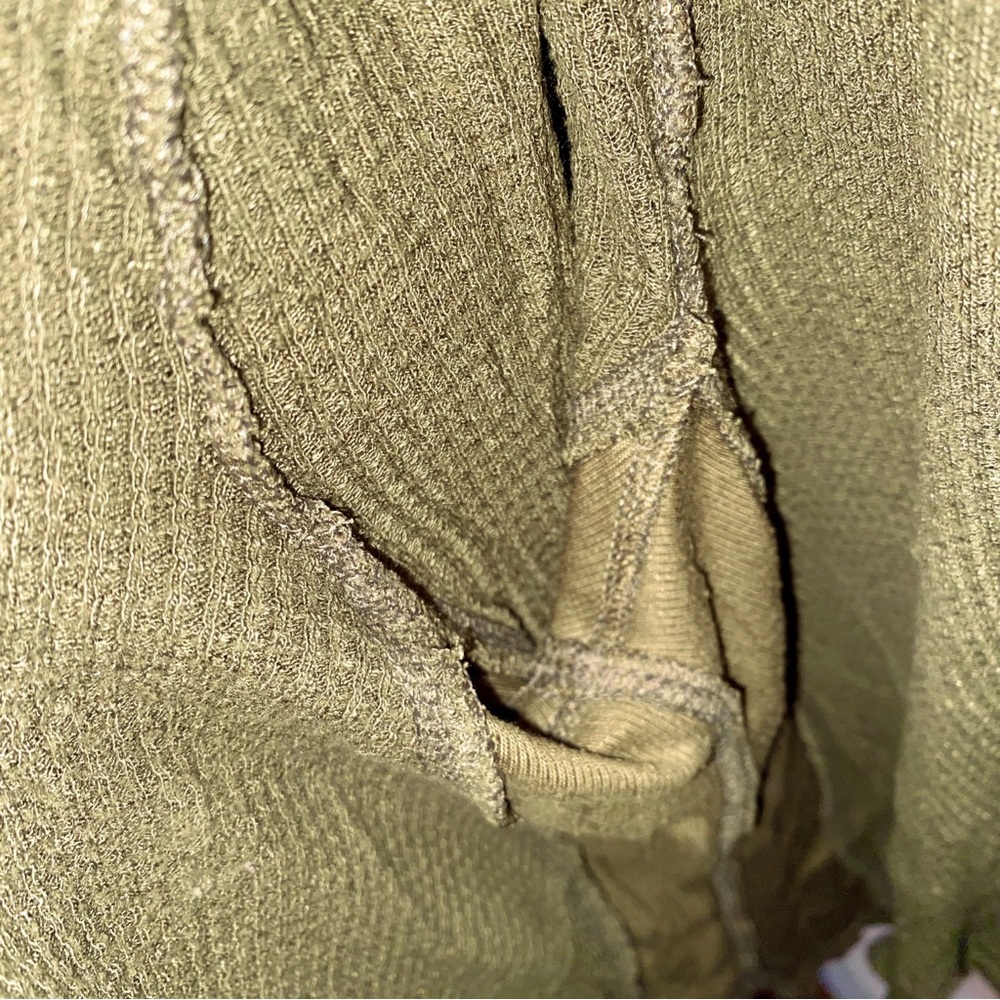 Free People Olive Green Long Sleeve Top We The Army Laguna Thumbhole Small Festi - Picture 13 of 14